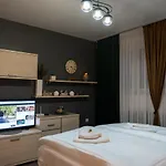 Pozoriste Penthaus Apartman *