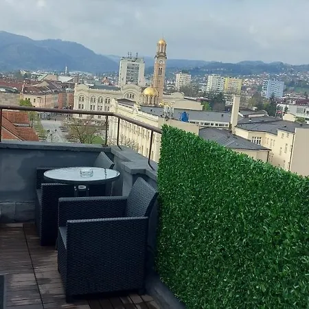 Pozoriste Penthaus * 巴尼西卢卡