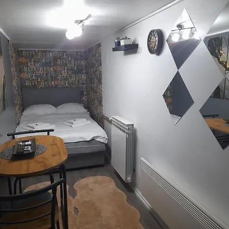 公寓 Pozoriste Penthaus